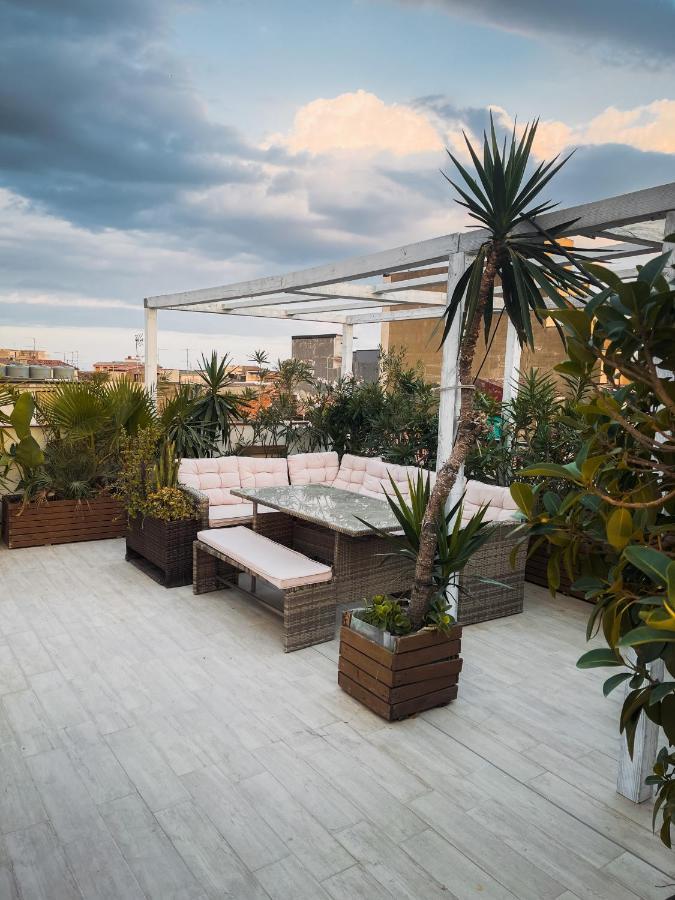 Follow The Sun Catania - Rooftop Terrace ภายนอก รูปภาพ