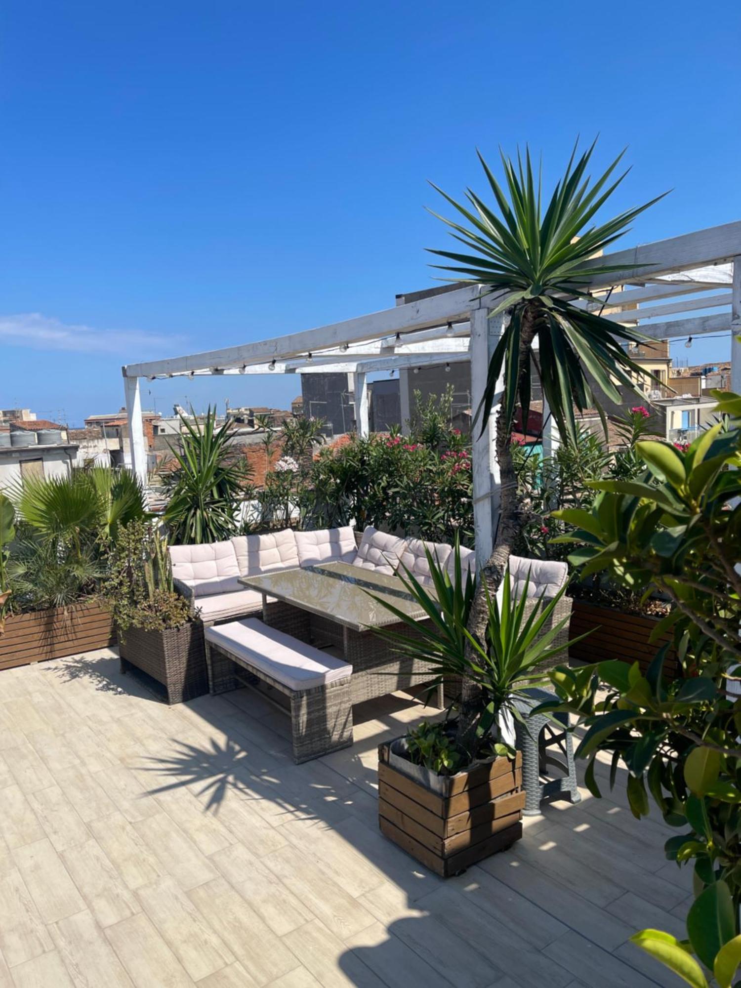 Follow The Sun Catania - Rooftop Terrace ภายนอก รูปภาพ